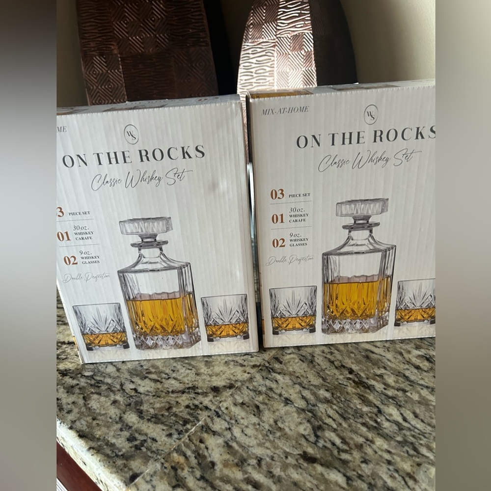 Mix At Home On The Rocks Whiskey Set (1 set)